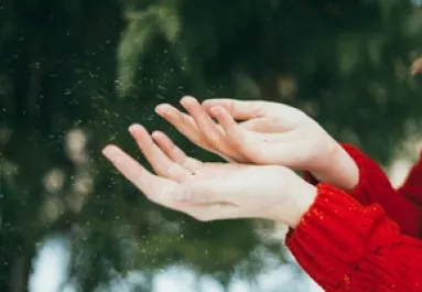 Tudtad? Ezért szárazabb a bőröd télen – ezzel a trükkel nem kell naponta kenegetned