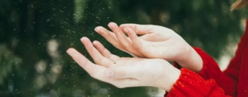 Tudtad? Ezért szárazabb a bőröd télen – ezzel a trükkel nem kell naponta kenegetned