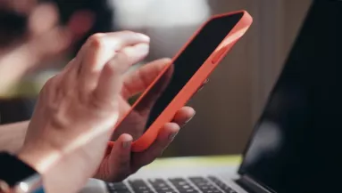 Három ismert telefonmárka: de melyik a legjobb?