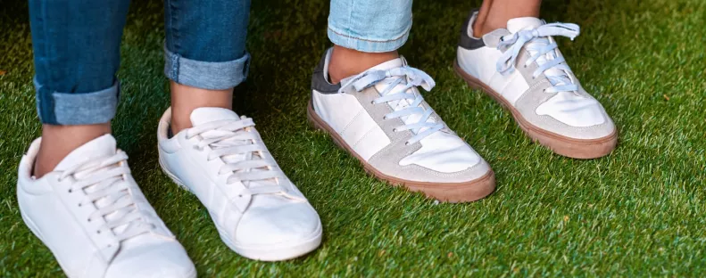 A legdivatosabb sneakerek nőknek – így válaszd ki a stílusodhoz illőt