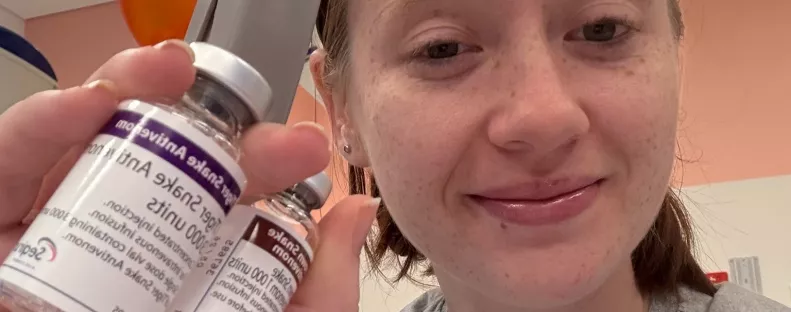 Hirtelen érzett éles szúrást a lábán a lány: ami ezután tett, életveszély