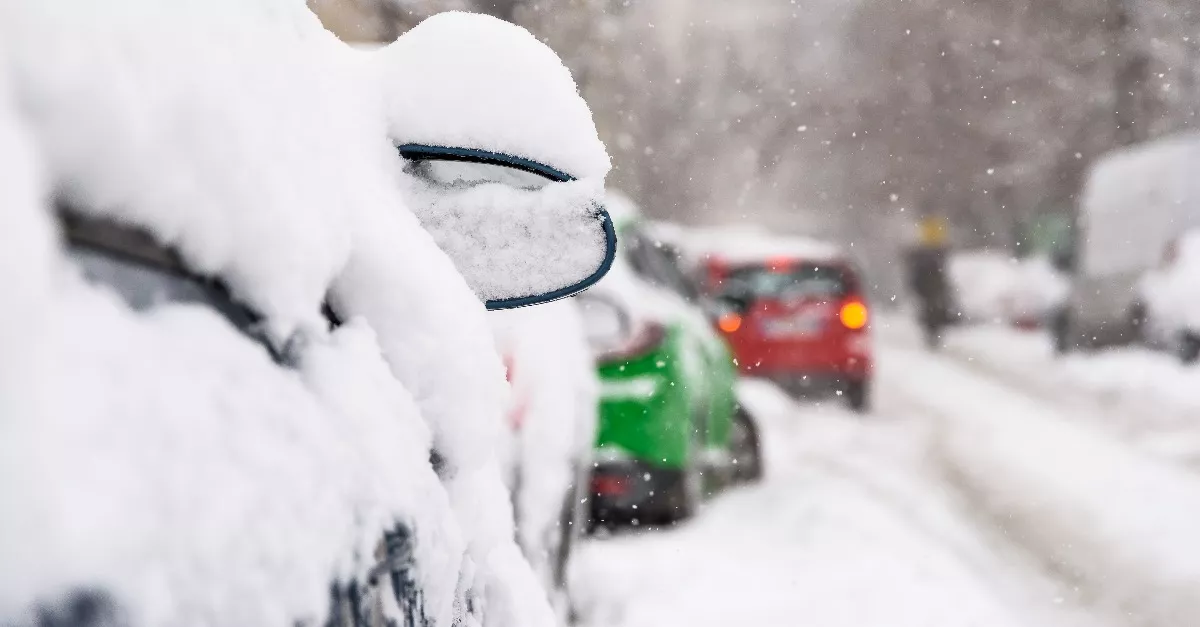 Ónos esó, havazás: erre a 13 vármegyére frissítették a riasztást hétfőre