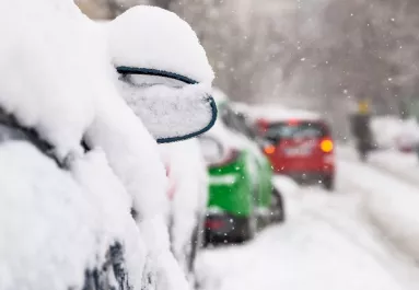 Ónos esó, havazás: erre a 13 vármegyére frissítették a riasztást hétfőre