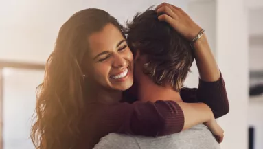 Ez a 6 tulajdonság tesz majd „főnyeremény barátnővé” a férfiak szemében