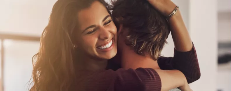 Ez a 6 tulajdonság tesz majd „főnyeremény barátnővé” a férfiak szemében