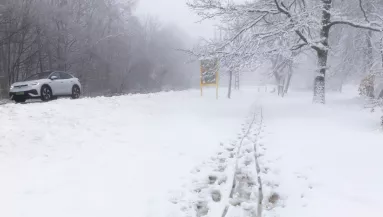 60 km/h-s szél, extrém hideg, és hófúvás: 10 vármegyére narancs riasztást is kiadtak