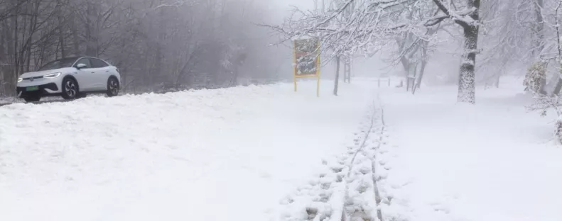 60 km/h-s szél, extrém hideg, és hófúvás: 10 vármegyére narancs riasztást is kiadtak