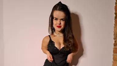 Magas pasija miatt szedik szét a 112 centis erotikus modellt: ezt mondja ő