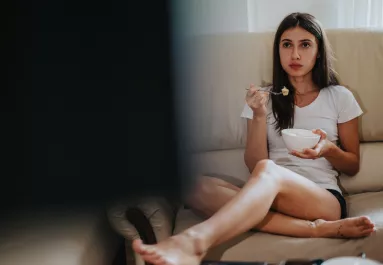 A tévé előtt szeretsz enni? 6 dolgot üzen vele a lelked