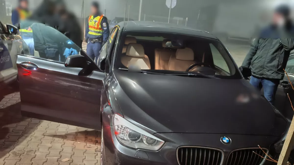 Ugrottak a luxusverdák, a pénz: amikor kinyitották a zsaruk a gyerekjátékokat, két férfi sorsa megpecsételődött