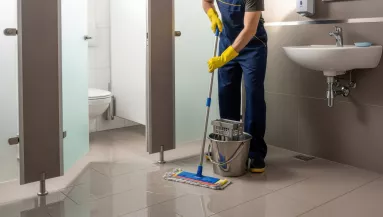 Kiment a nő a mosdóba a munkahelyén: ami ezután történt, mindent megváltoztatott