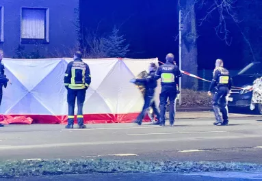 Nyakon szúrt egy fiút, belehalt - A 17 éves Angelat keresi a rendőrség