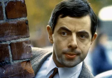 Saját apja lehetne Mr. Bean 30 éves lánya: Lily drasztikusan megváltozott
