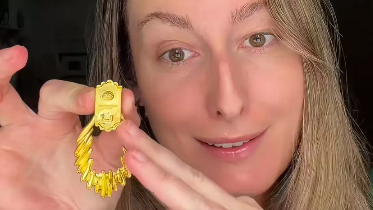 1600-ért vett fülbevaló a turkálóban a nő: leesett az álla, amikor megfordította