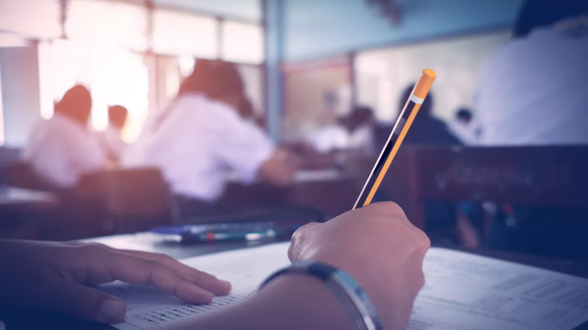 Behívták az igazgatóhelyettest a vizsgára: amit a ceglédi fiú vele tett, azért bíróság elé áll