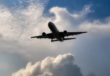 Megrázó részletek: majdnem lezuhant egy utasszállító Prága mellett