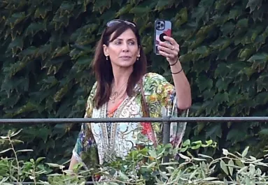 29 éve az egész világ az ő dalát énekelte: ma senki nem ismeri fel ezt a nőt