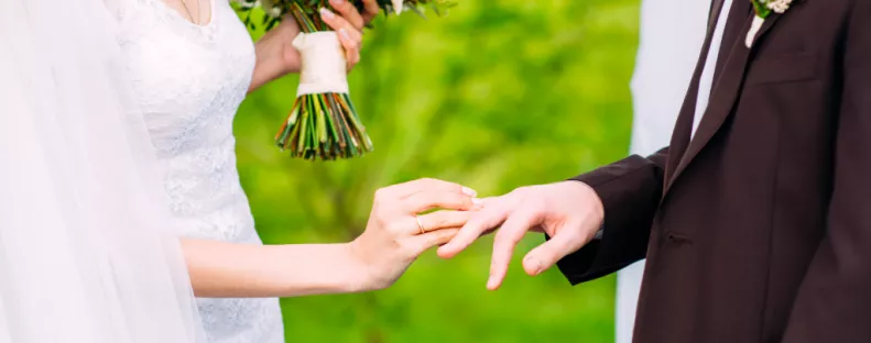 Meglátta a férfi az anyósjelöltjét és azonnal lemondta az esküvőt