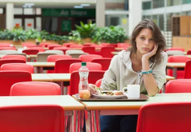 Ez az 5 tudattalan szokás azonnal unszimpatikussá tesz