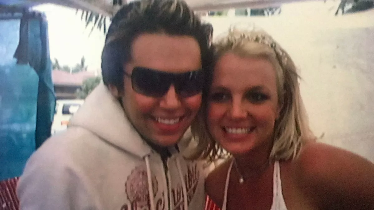 99 %-os az eredmény: Britney Spearsszé operáltatta magát ez a srác