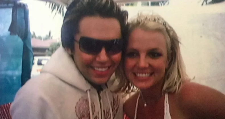 99 %-os az eredmény: Britney Spearsszé operáltatta magát ez a srác