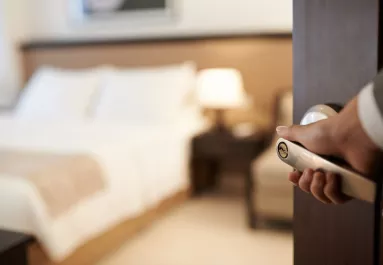 Sok orvos teszi meg azonnal ezt a dolgot, ha belép egy hotelszobába