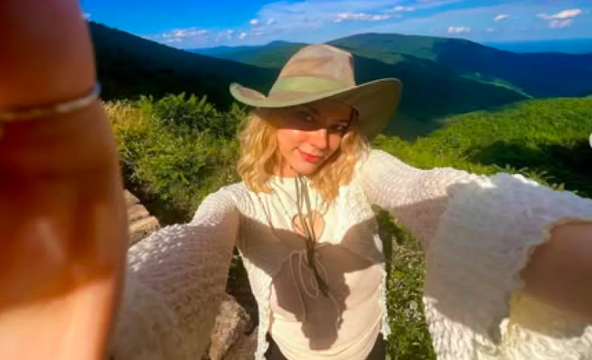 Holtan találták a mentőcsapatok a 21 éves lány a hegyen: a kutyája nem tágított mellőle