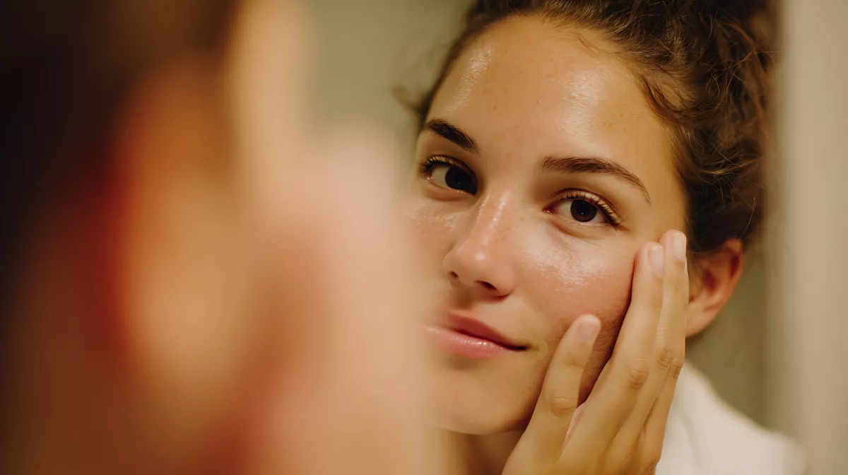 Az arcod elárul: 3 jel, hogy túl sok alkoholt vagy cukrot fogyasztasz