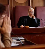 Gyilkos özvegy: Ramona beszámítható - Százmilliós vagyonáért gázolta halálra a férjét?