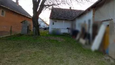 Meglátta a férfi, mit tett a főbérlője a mobilgarázsával: amit ezután tett, azért börtönt kérnek rá