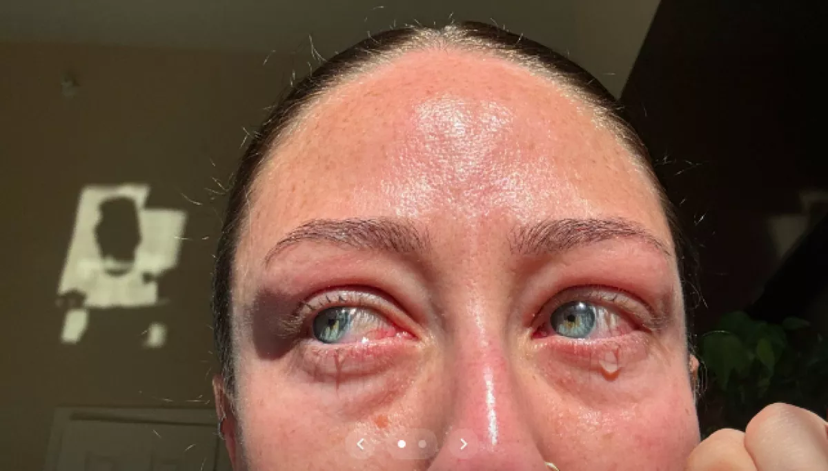 Meglátta a nő, mit írt az elhunyt apja róla a barátnőjének és eleredtek a könnyei