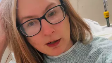 Videót forgatott a műtét előtt a TikTok-anyuka: agyhalott a hasplasztika után