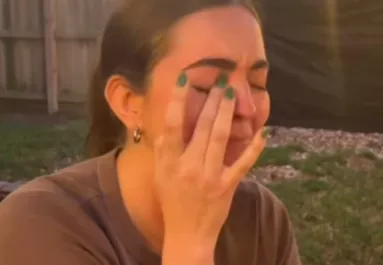 Menhelyről vitt haza kutyát Alexa: könnyekben tör ki, mit küld neki évekkel később az előző gazdi