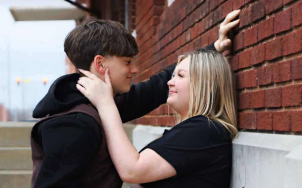 12 éves barátjának szült babát a 15 éves Izabella: friss hírek a vitatott ügyben