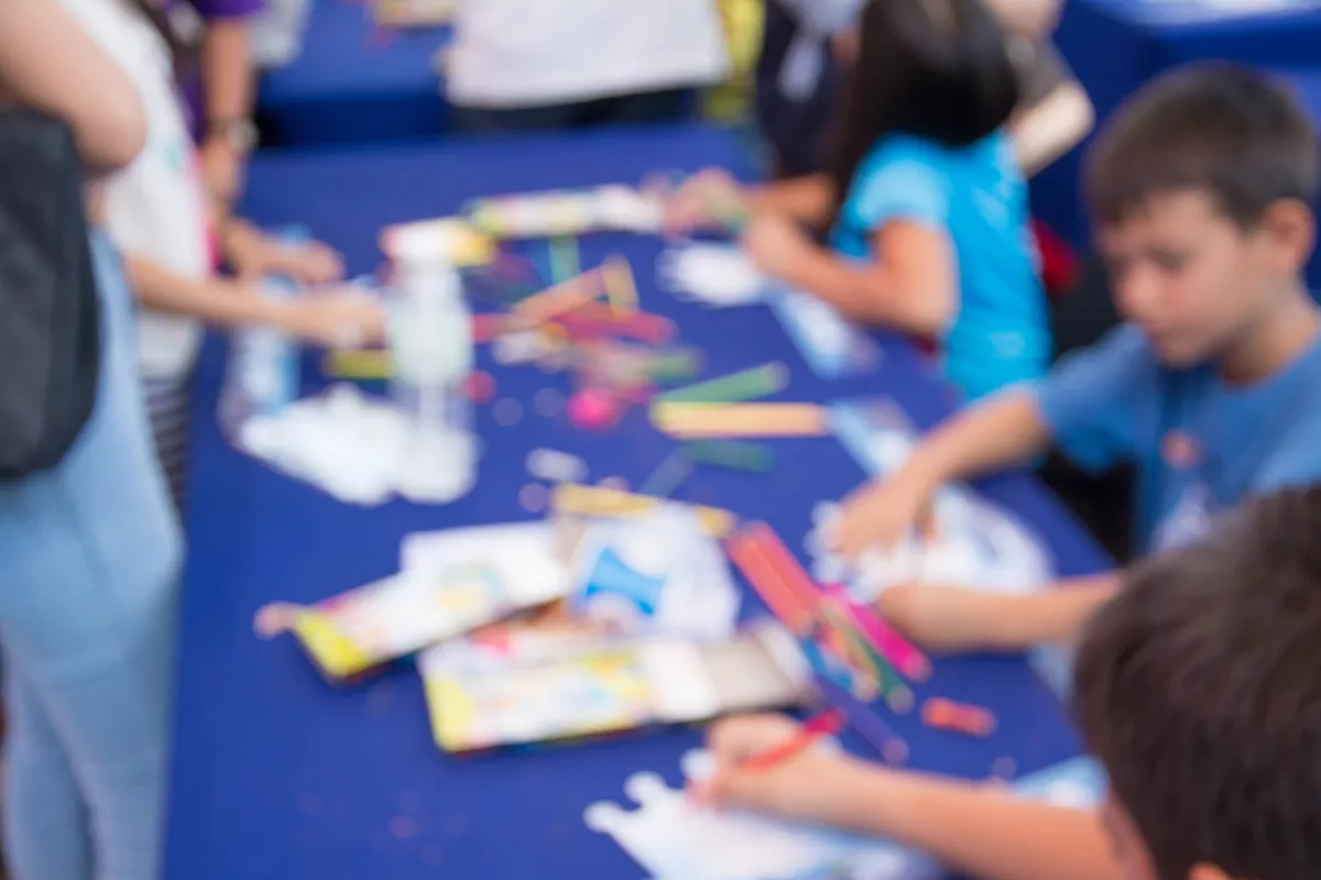 Mások jelenlétében: több kisfiút is bántalmazott egy óvóbácsi