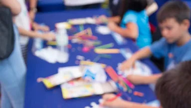 Mások jelenlétében: több kisfiút is bántalmazott egy óvóbácsi