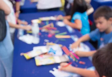 Mások jelenlétében: több kisfiút is bántalmazott egy óvóbácsi