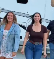 Babákat szültek a nők az ikreknek: és nem tudják, ki kinek az apja