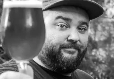 Ismert influenszer a tragédia áldozata: a felesége és apja is meghalt