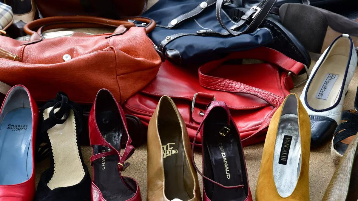 Táskát vett a turkálóban a nő: sokkolta, mit talált benne otthon