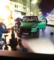 Fiatal sztárokkal és legendás színészekkel készül a TV2 új sorozata