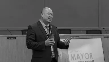 A városháza gyűlésén esett össze holtan a 47 éves polgármester