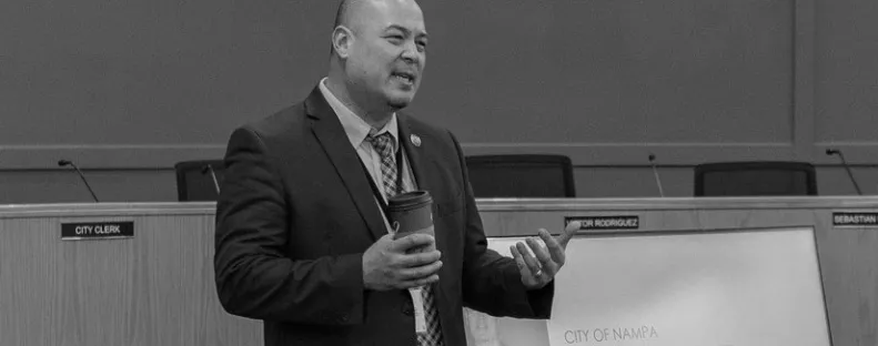 A városháza gyűlésén esett össze holtan a 47 éves polgármester