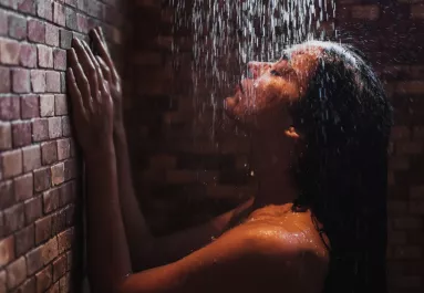 A Harvard Orvosi Egyetem szerint: 3 ok, miért tilos naponta zuhanyozni