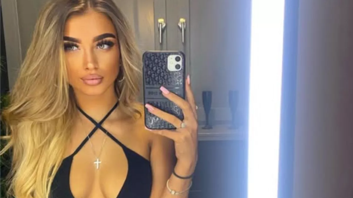 Dubajban tartóztatták le a 22 éves Bellát: friss hír az ügyében