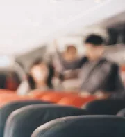 Dráma a levegőben: halott nő miatt bűzlött a repülő utastere