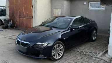 Ugrott a BMW coupé, a milliók, az arany: a kömlői férfi szórakozóhelyén is lehúzták a rolót