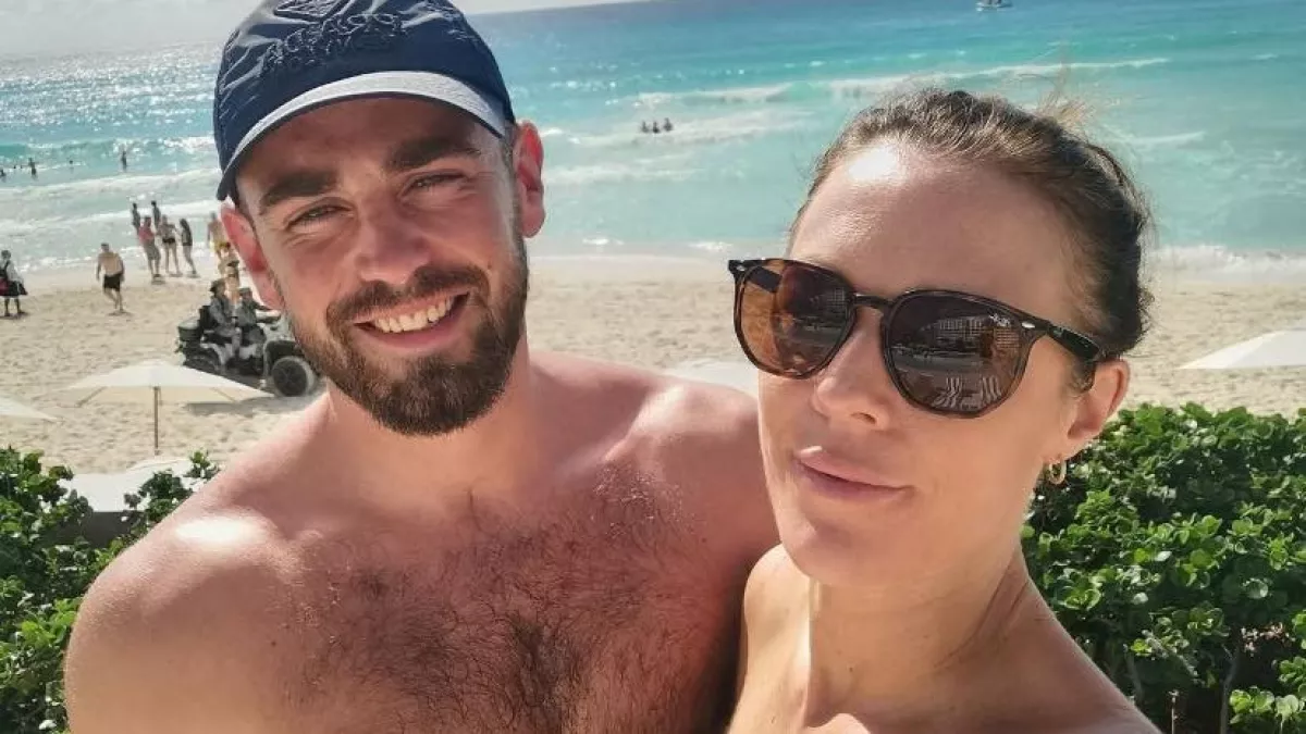 Rémálomba torkollott a nászút: Holtan találták a férfit a tengerparton