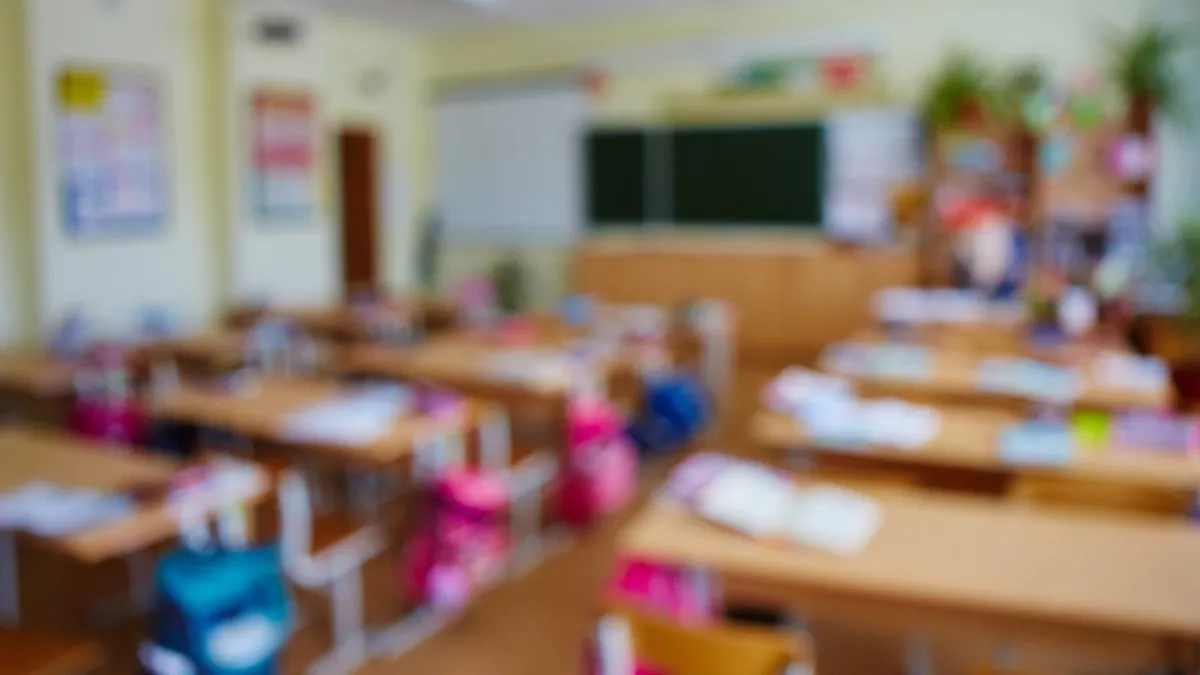 Háziorvos fújt riadót: járvány tört ki egy magyar óvoda-iskolában, többen kórházban