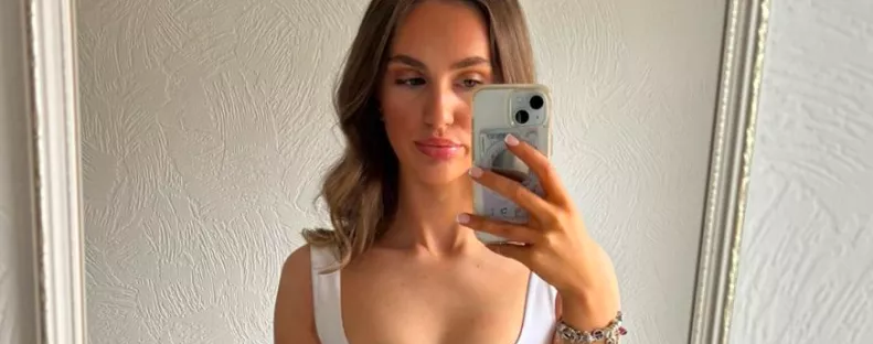 Azt hitte, szorulása van: de a mosdóban megváltozott Mia (19) egész élete